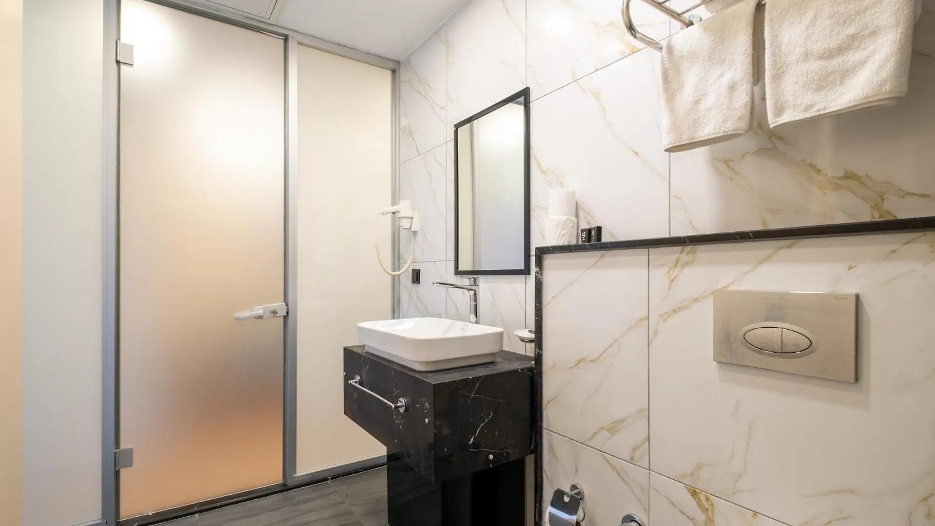 ****  Vvr Hotel Harbiye İstanbul Türkiye